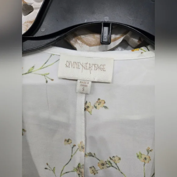 Divine Heritage Floral Ruffle White Blouse - Picture 5 of 7